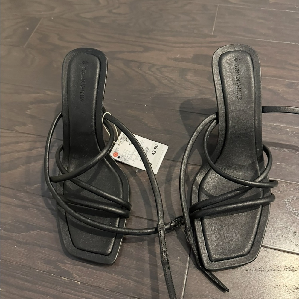 Stradivarius Black Women's Strappy Sandals